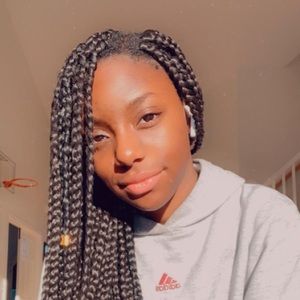 Meet your Posher, Abbie